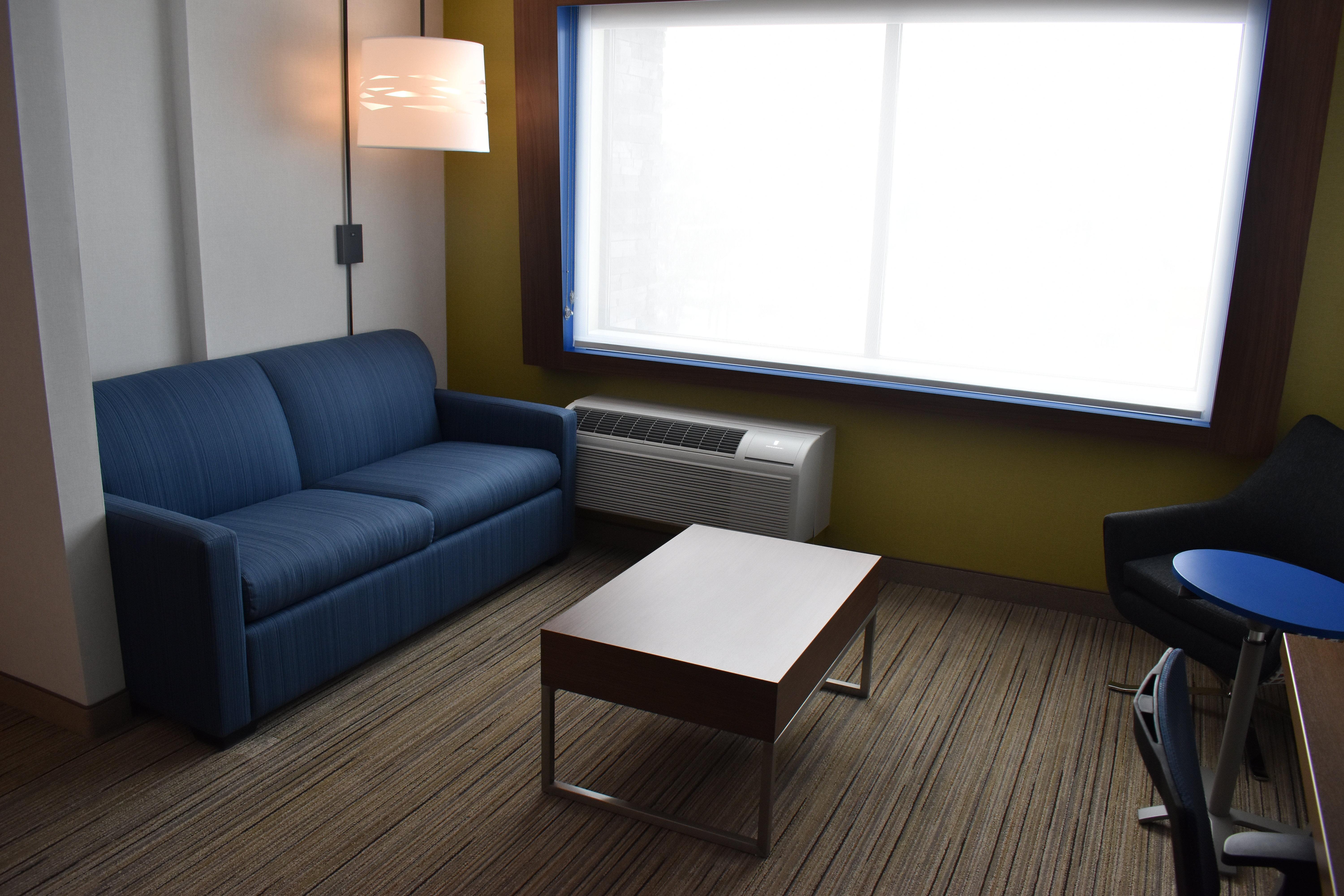 Holiday Inn Express & Suites - Boston South - Randolph By Ihg Bagian luar foto