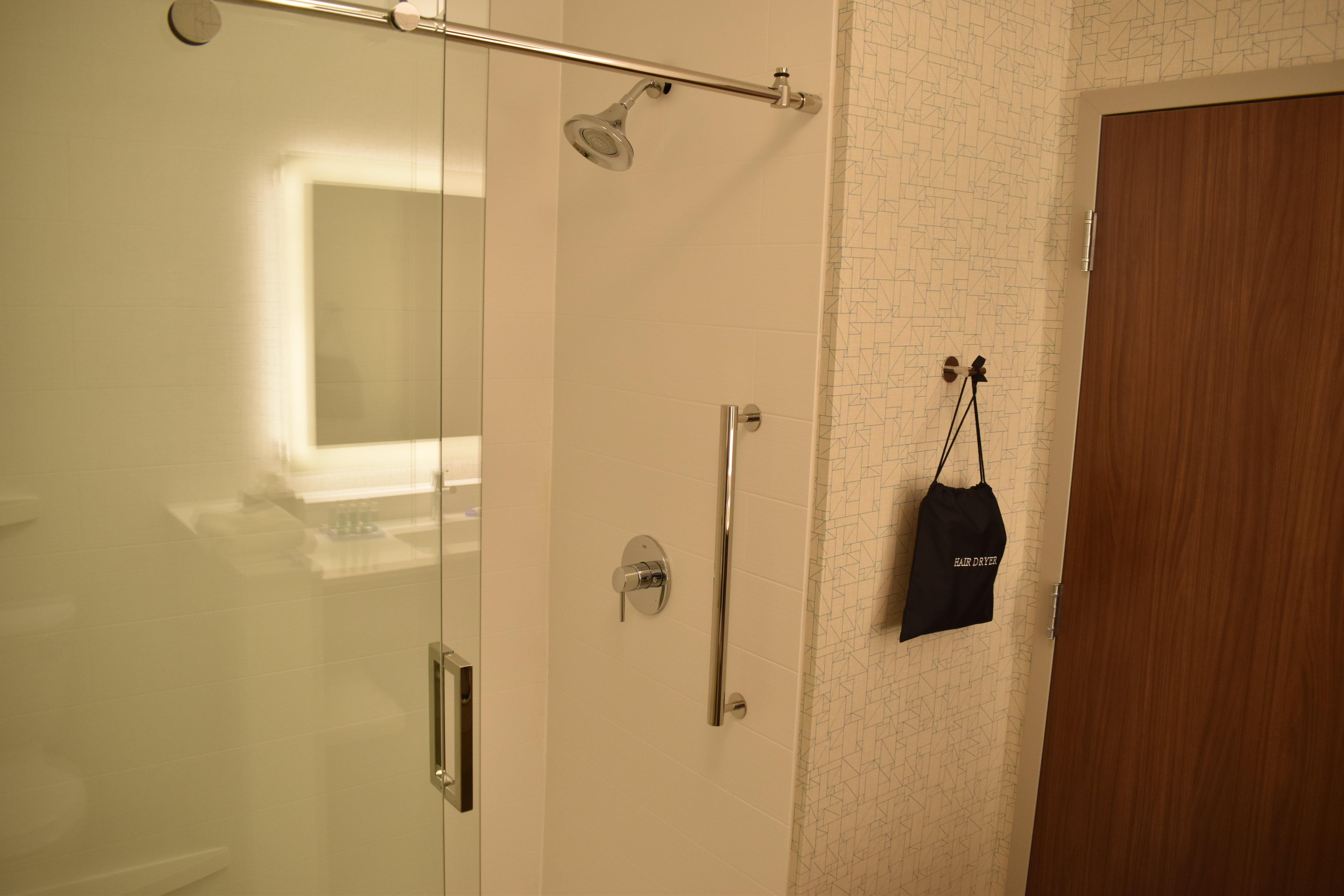 Holiday Inn Express & Suites - Boston South - Randolph By Ihg Bagian luar foto